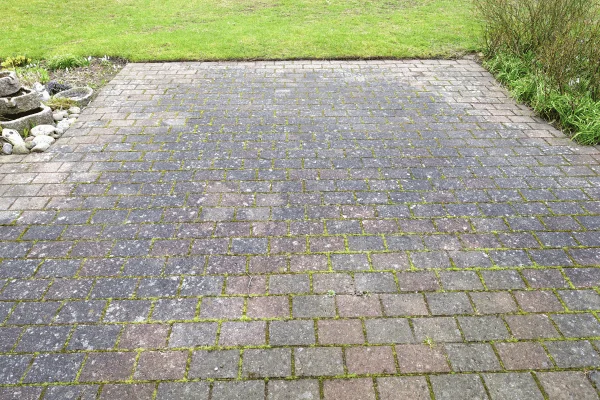 Flisepest på terrasse